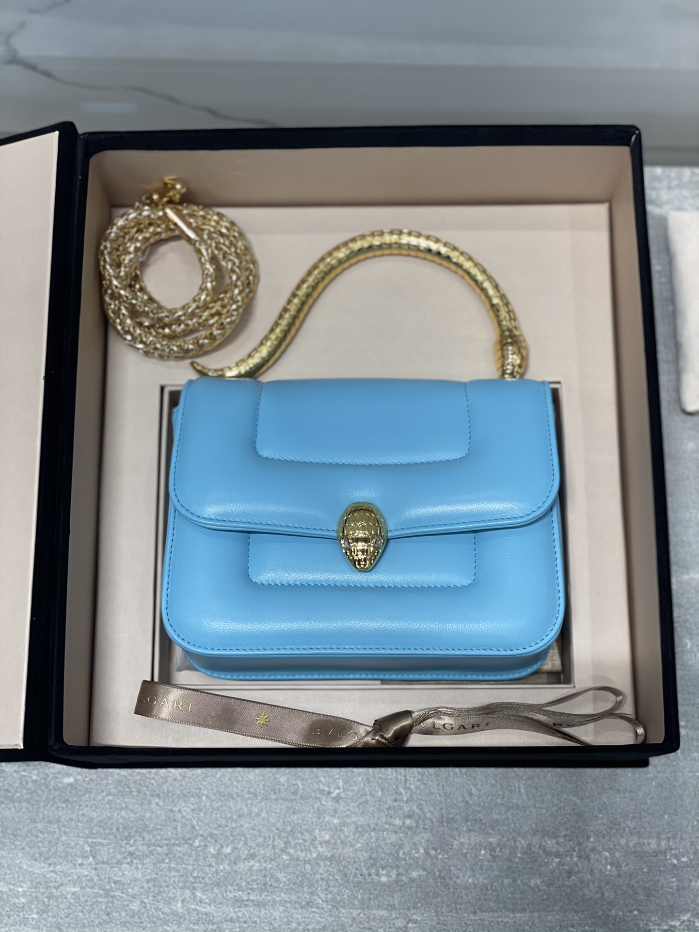 B*vlgari Top Quality Bag 19.2*15*6CM