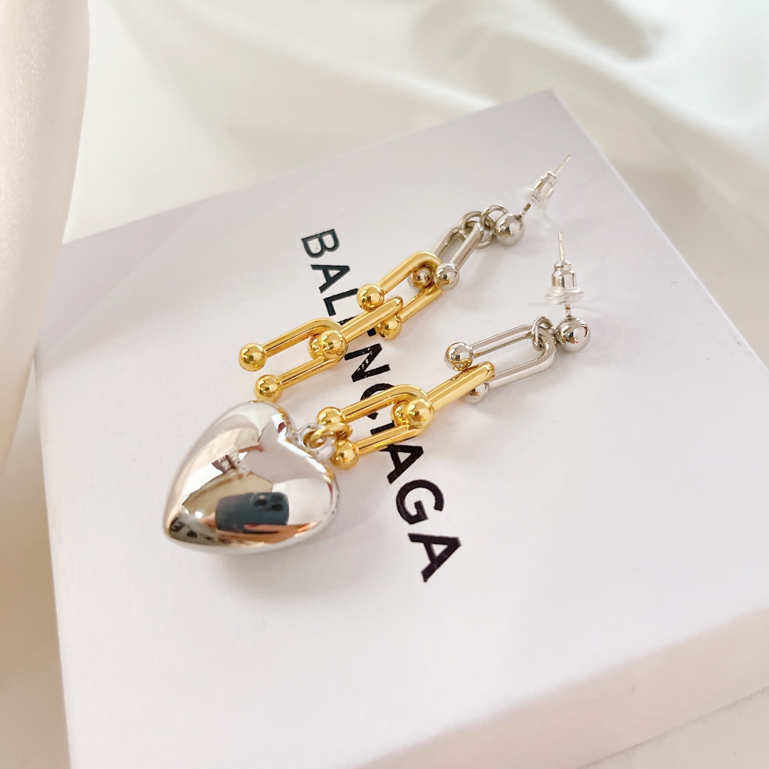 Earrings001