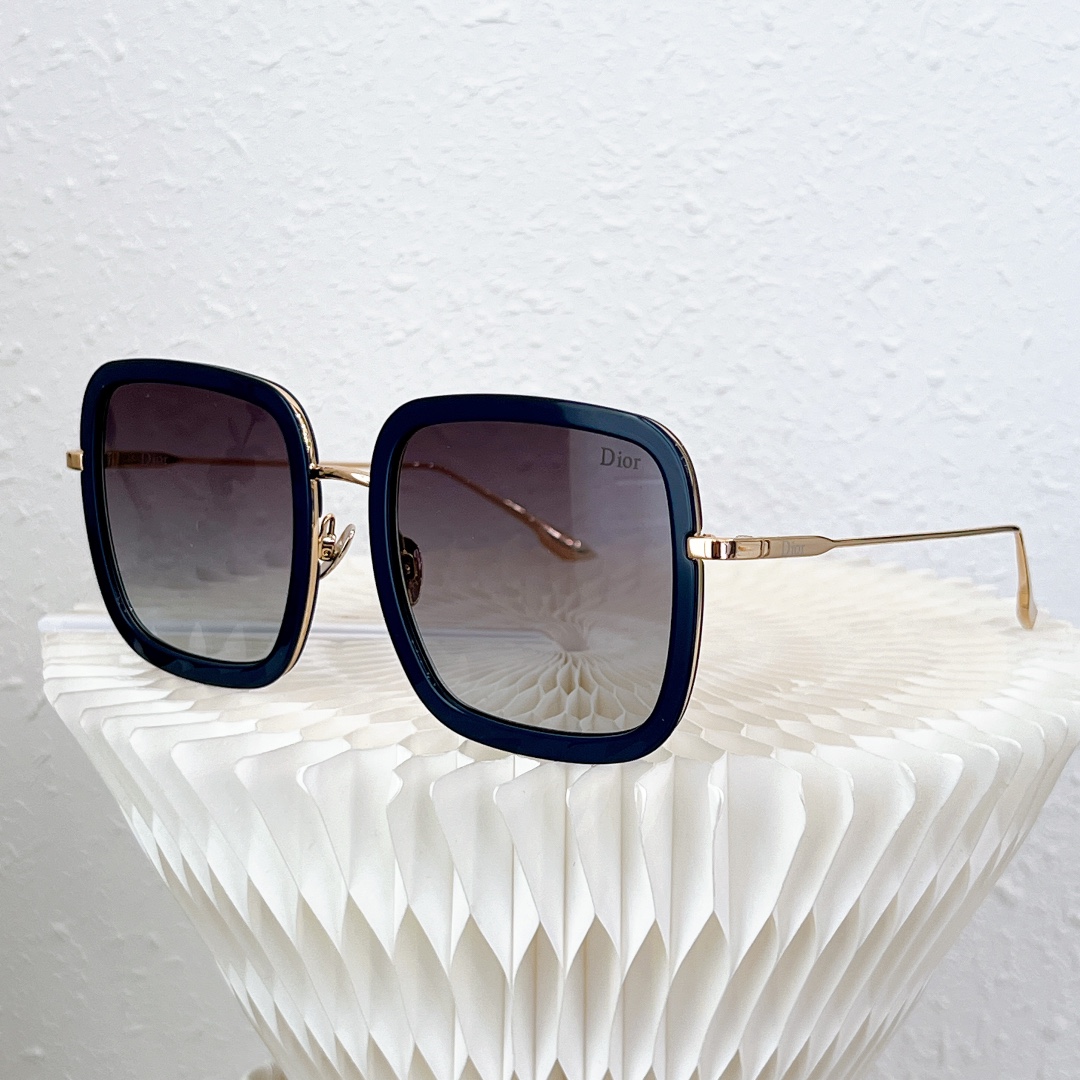 D*ior Glasses Top