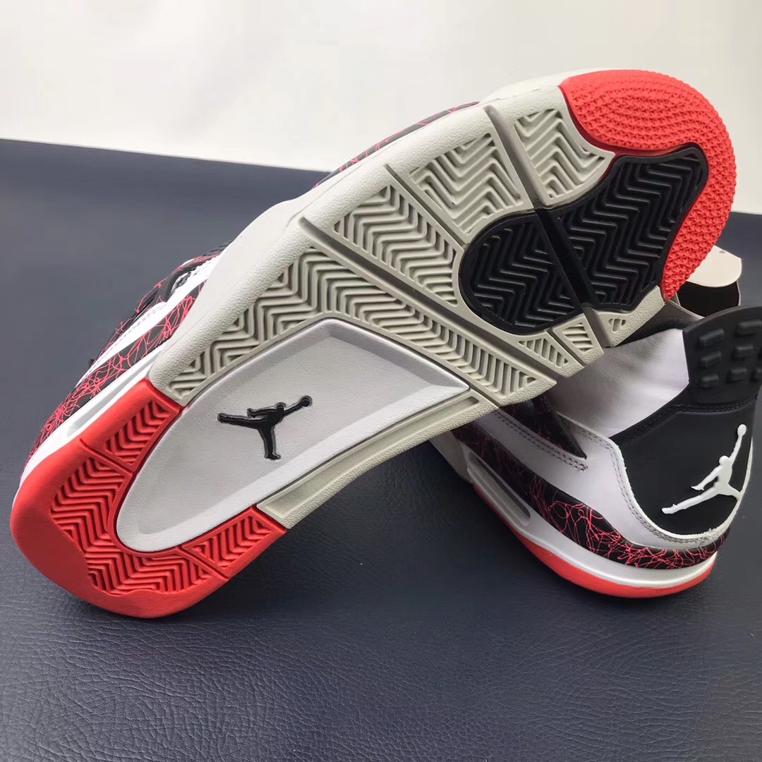 Air Jordan 4