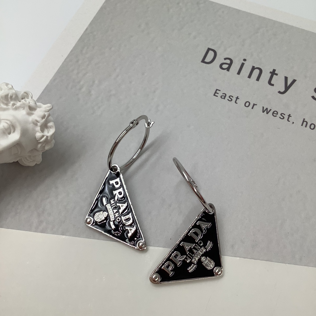 Earrings001