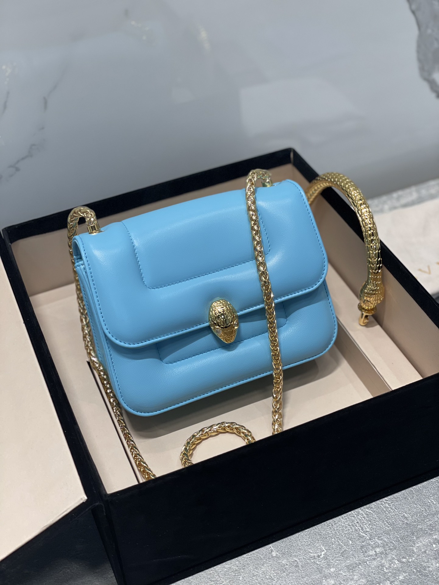 B*vlgari Top Quality Bag 19.2*15*6CM