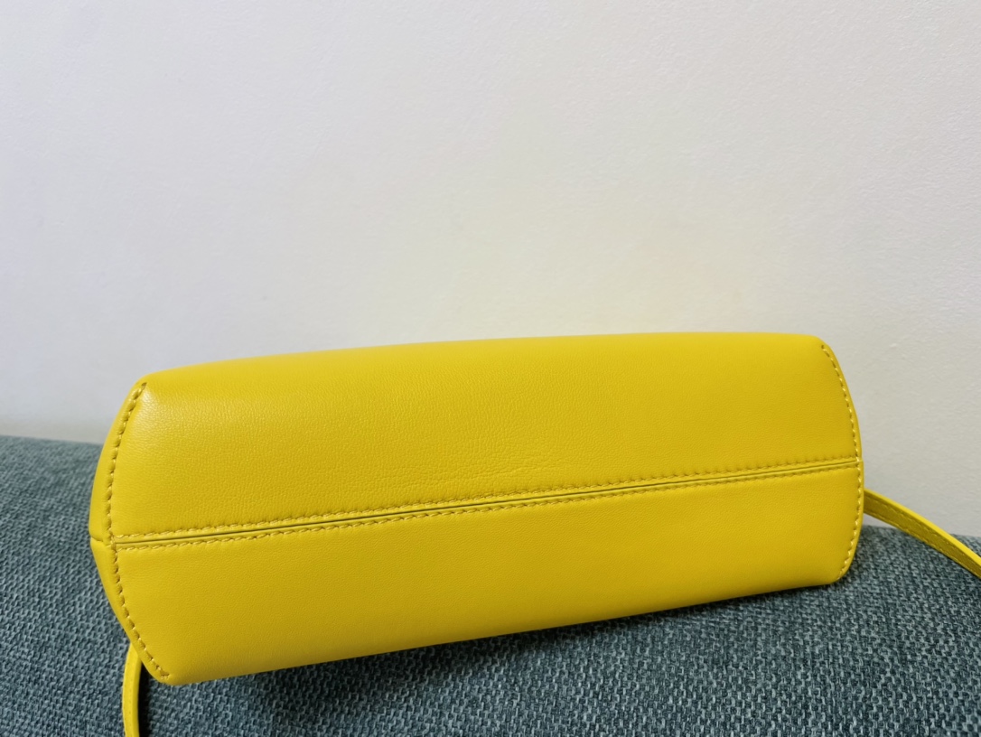F*endi Bag Top Quality 25*9*18CM