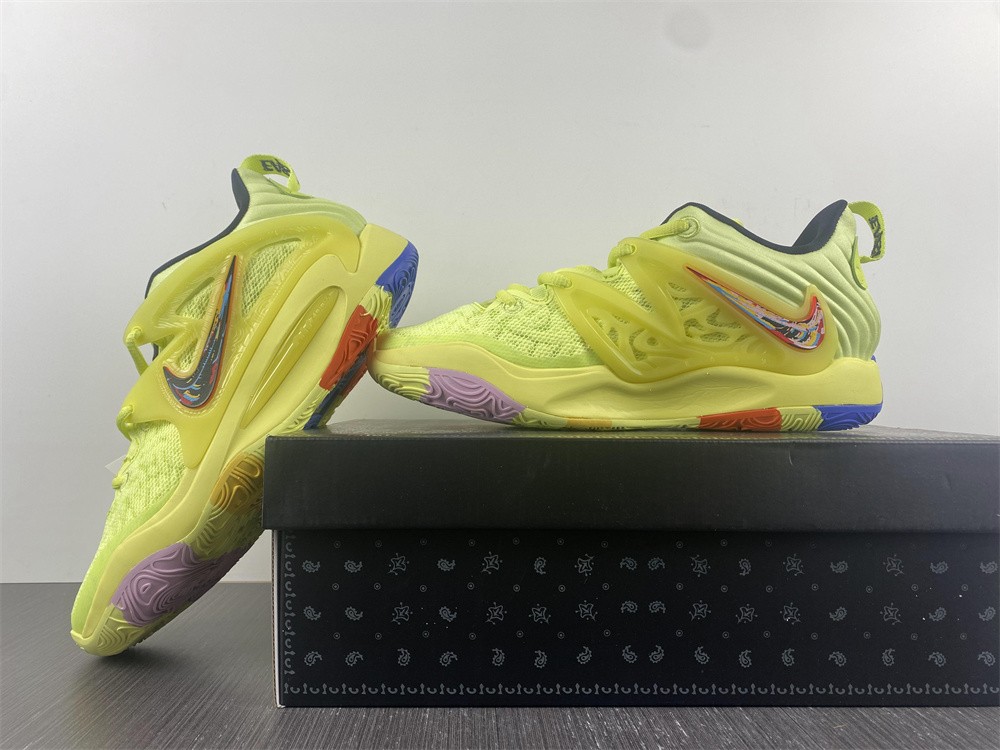 from KD 15 “Light Lemon Twist” DM1054 700