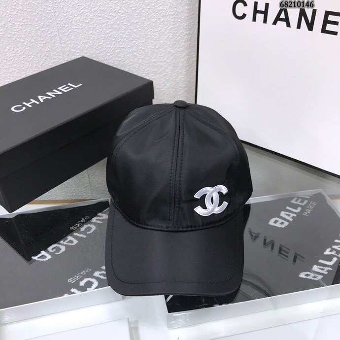 Top Hats 56CM