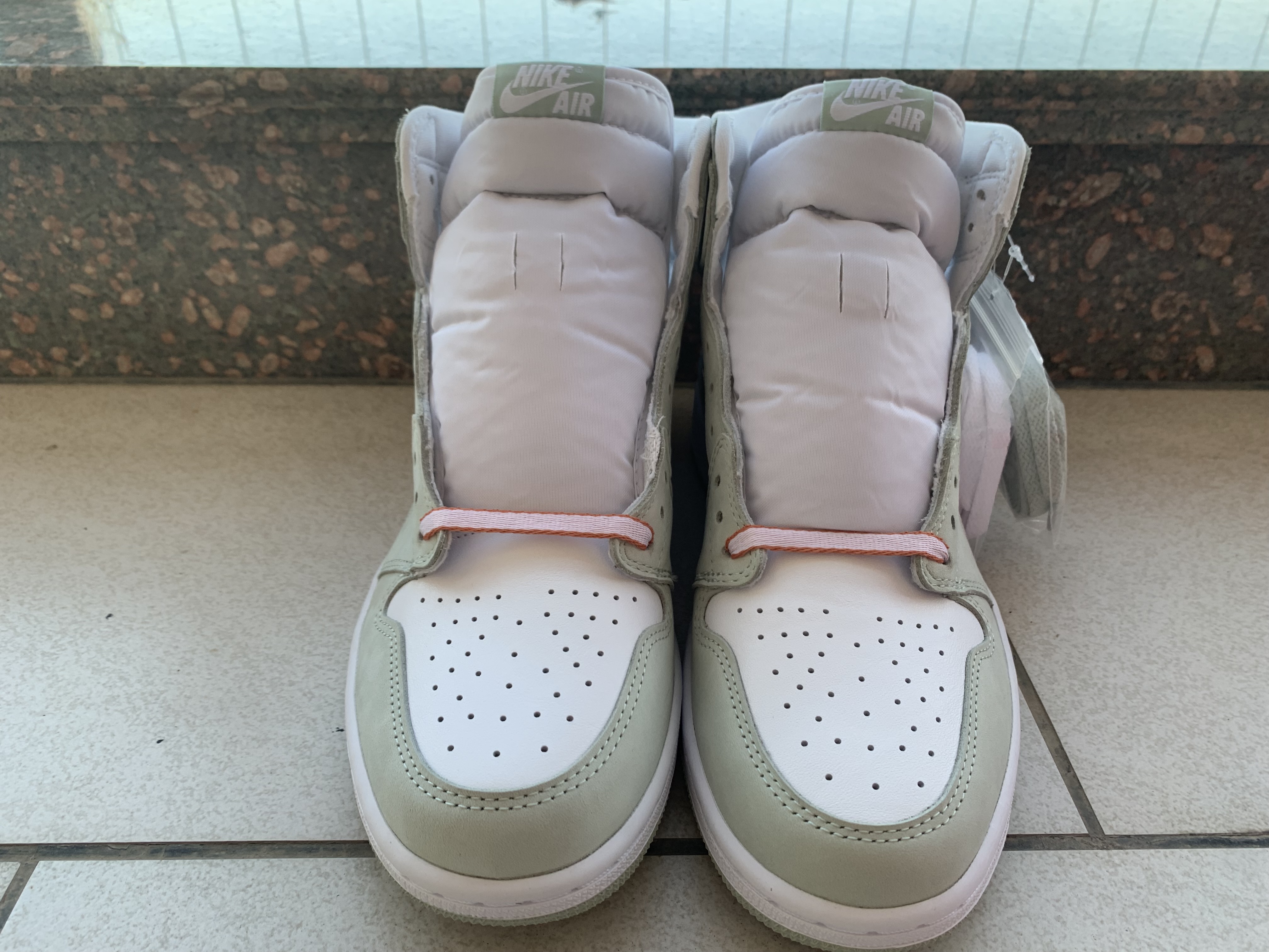 Air Jordan 1 WMNS “Seafoam” CD0461-002