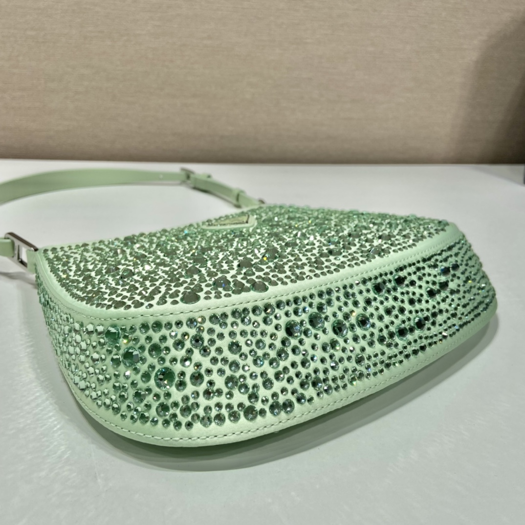 P*rada Bag Top Quality 22*18.5*4.5CM