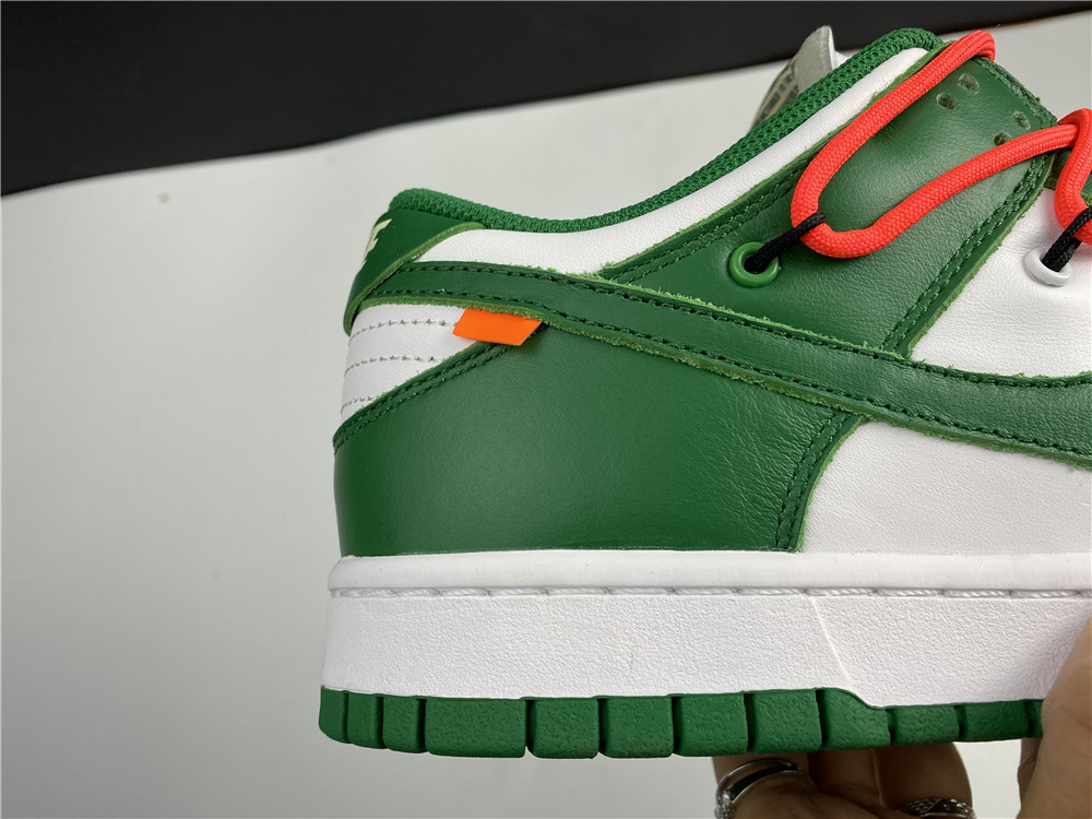 from O*FF-W*HITE x Nike Dunk Low CT0856-700