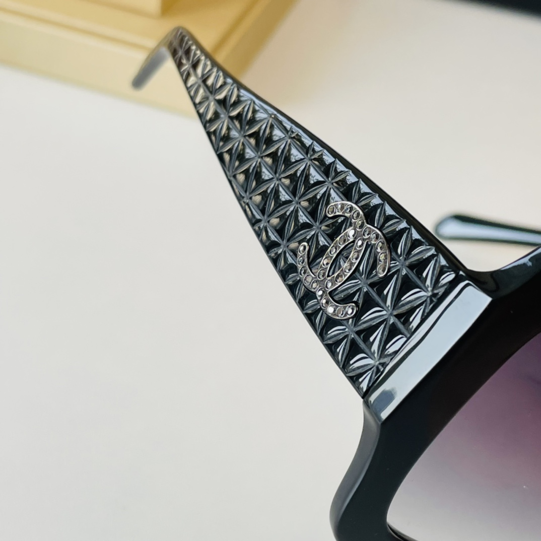 C*hanel Glasses Top