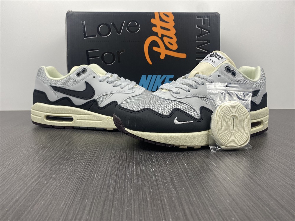 from Patta x Nike Air Max 1 DH1348-002