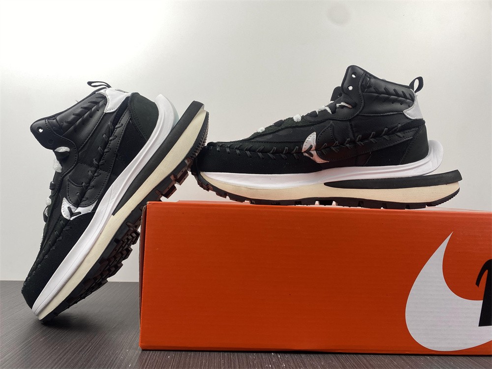 from Clot x Sacai x Nike DH9186-001