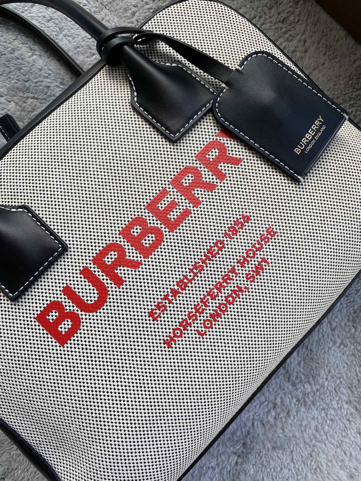 B*urberry Bag Top Quality 30*11*22.5cm