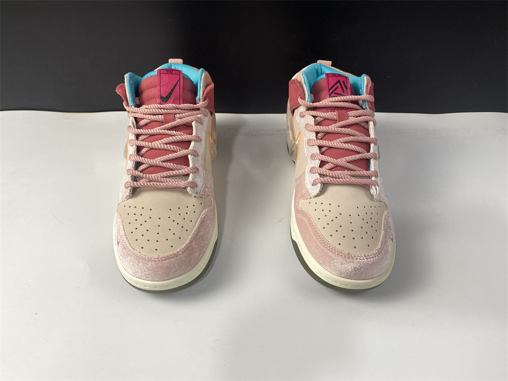 from Social Status x Nk SB Dunk High Pro QS DJ1173-600