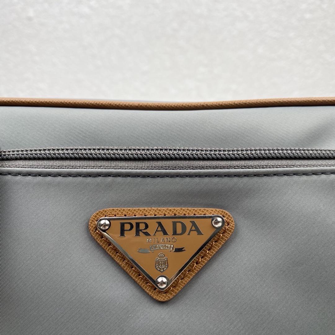 P*rada Top Bag 21*12.5*4.5cm