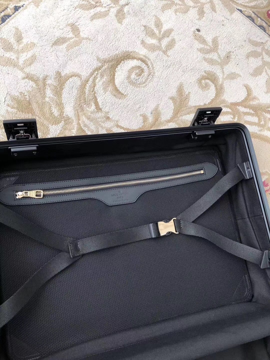 L*ouis V*uitton Luggage