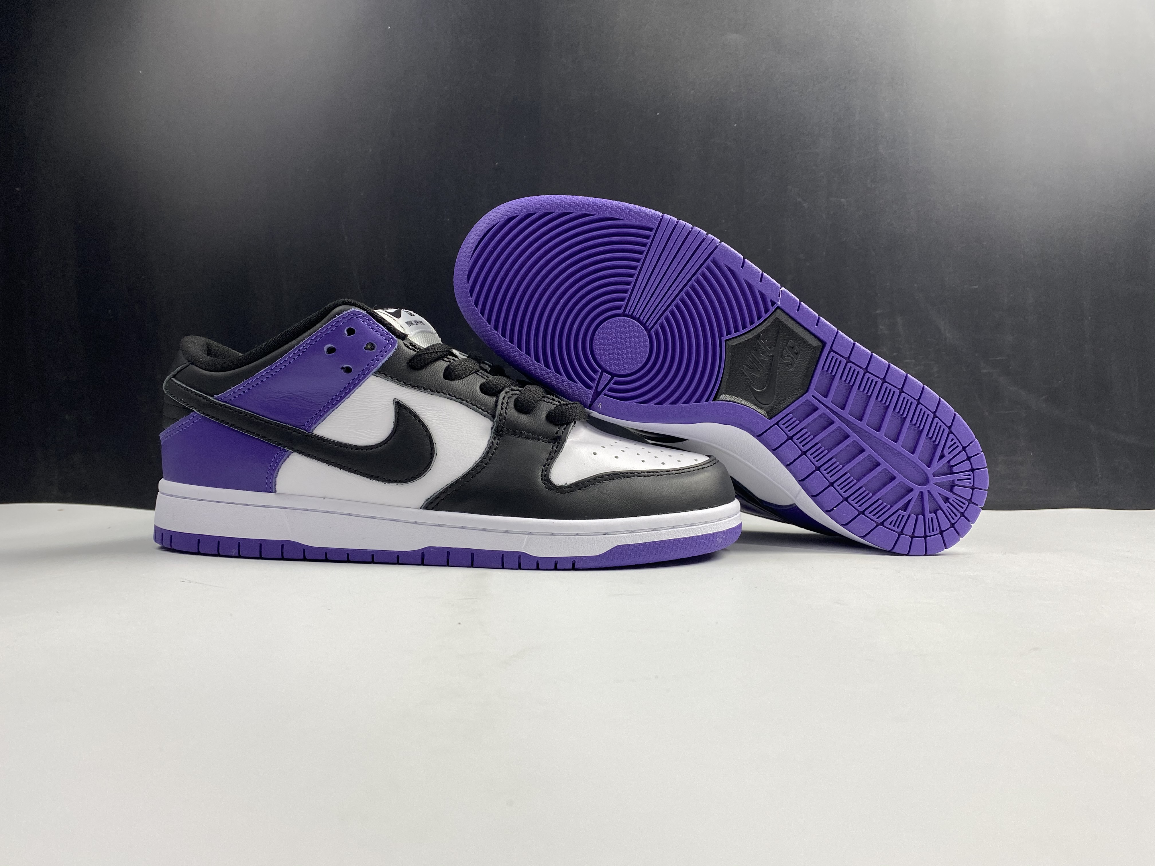from Nike SB Dunk Low BQ6817-500