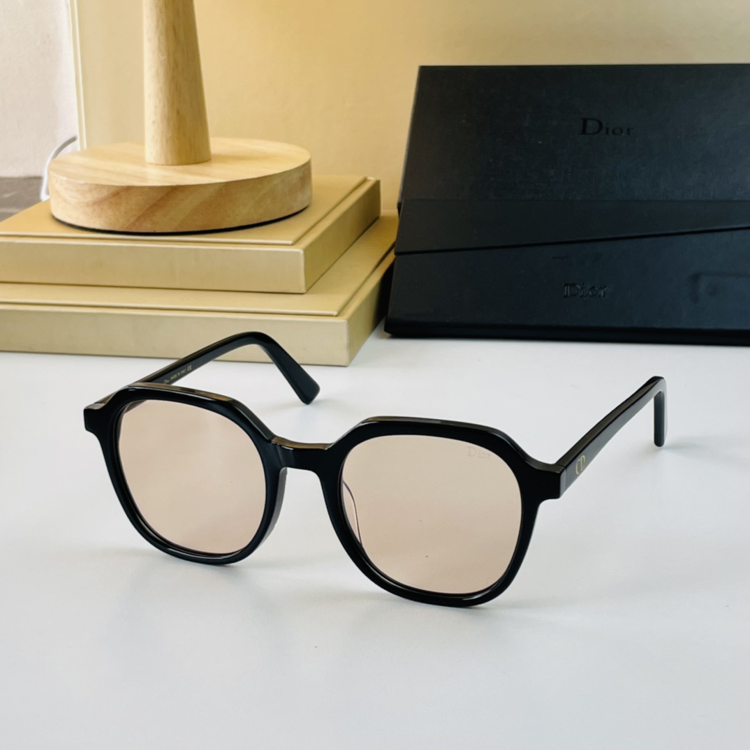 D*ior Glasses Top