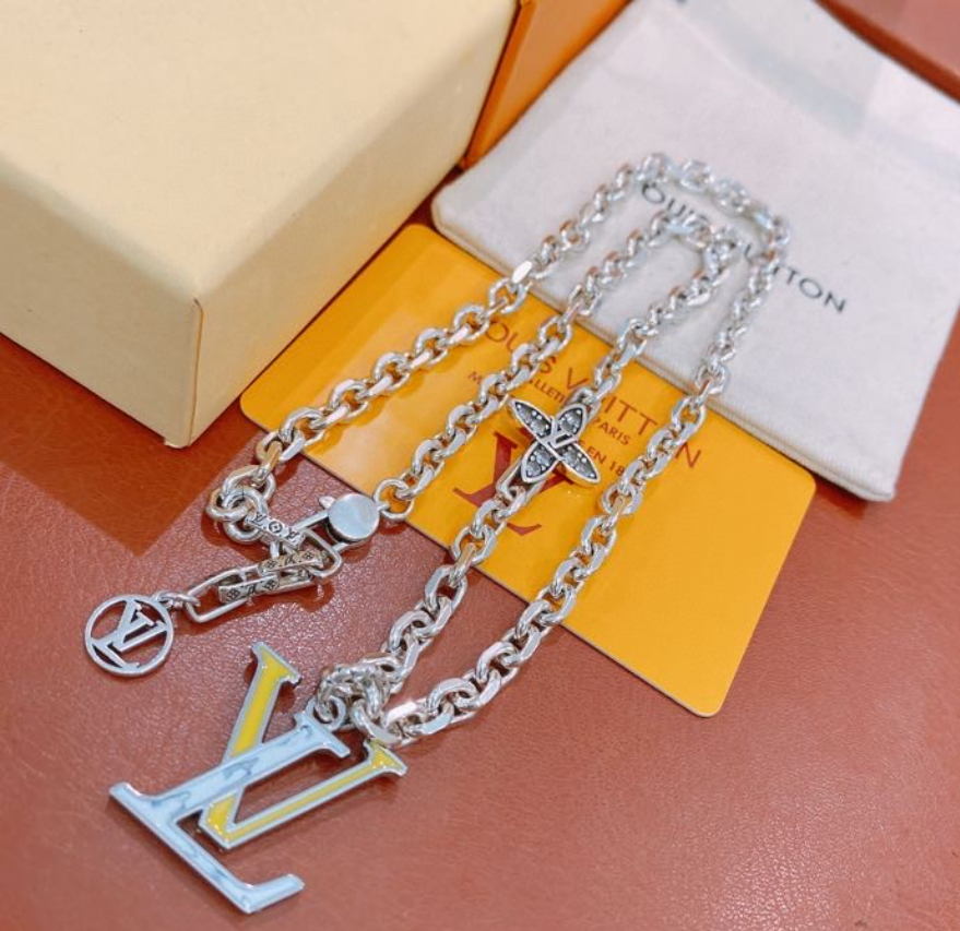 Necklace001