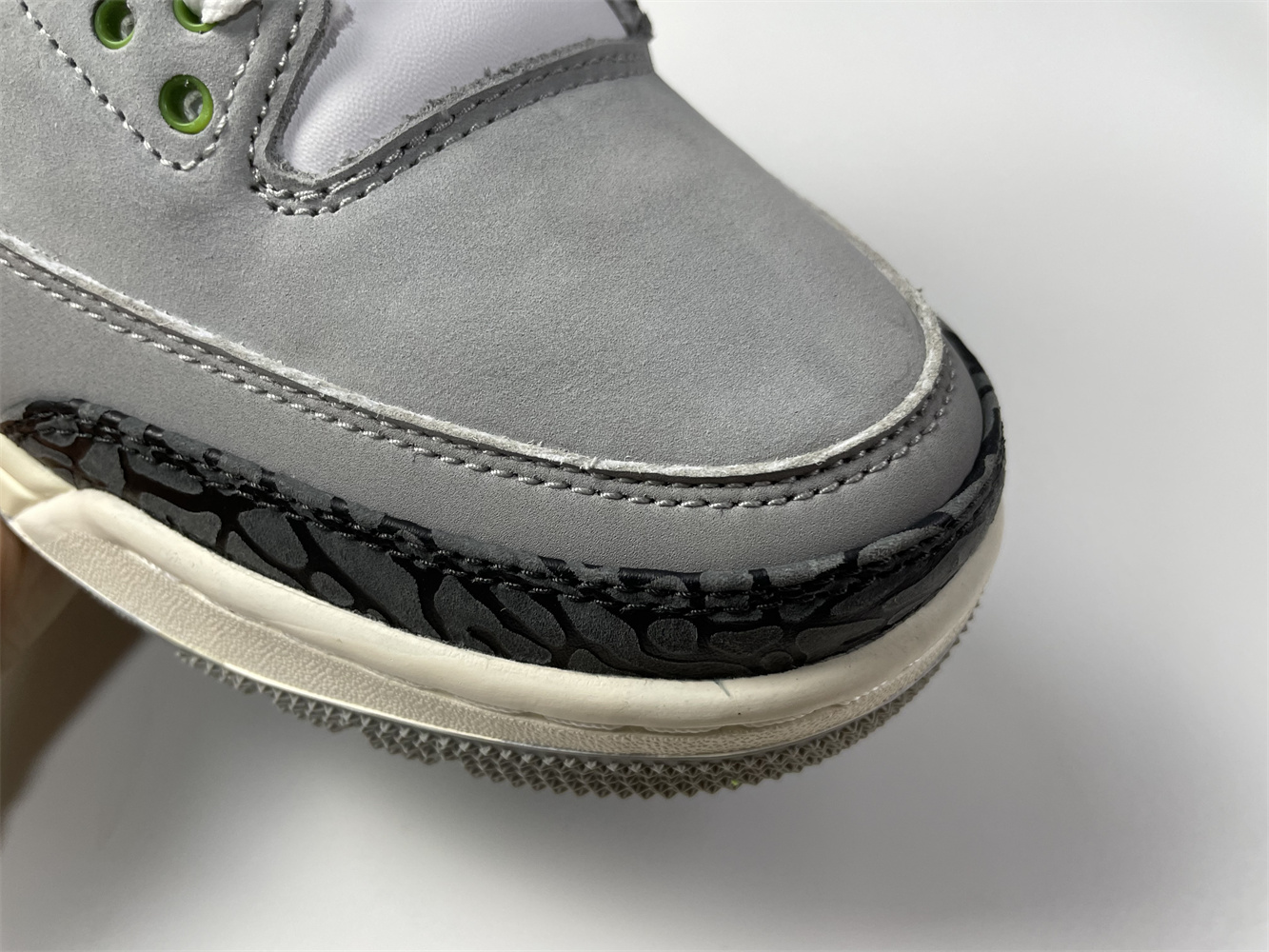 Air Jordan 3 136064-006