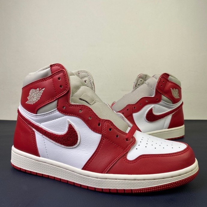 Air Jordan 1 High OG WMNS “Newstalgia” DJ4891-061