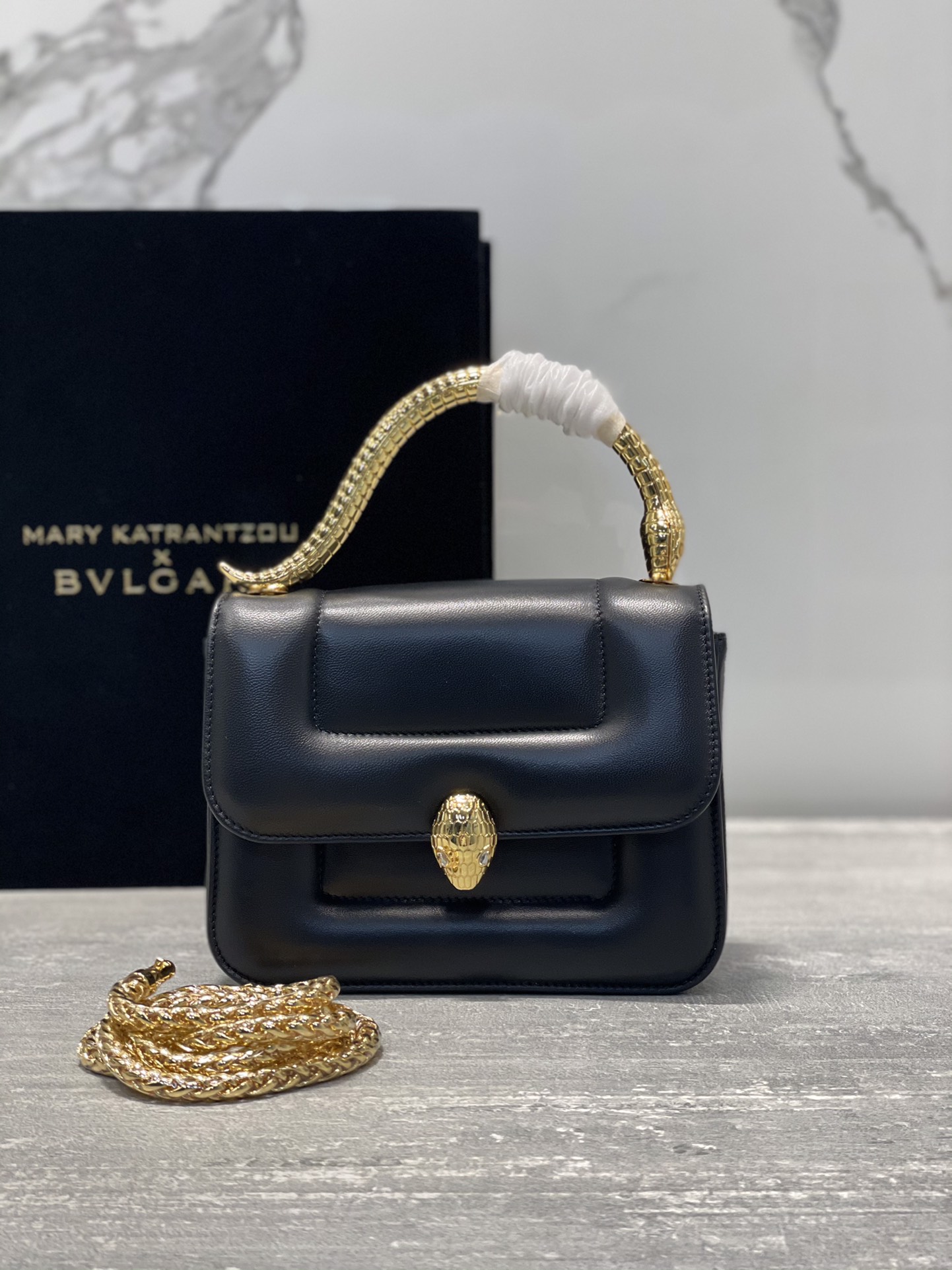 B*vlgari Top Quality Bag 19.2*15*6CM