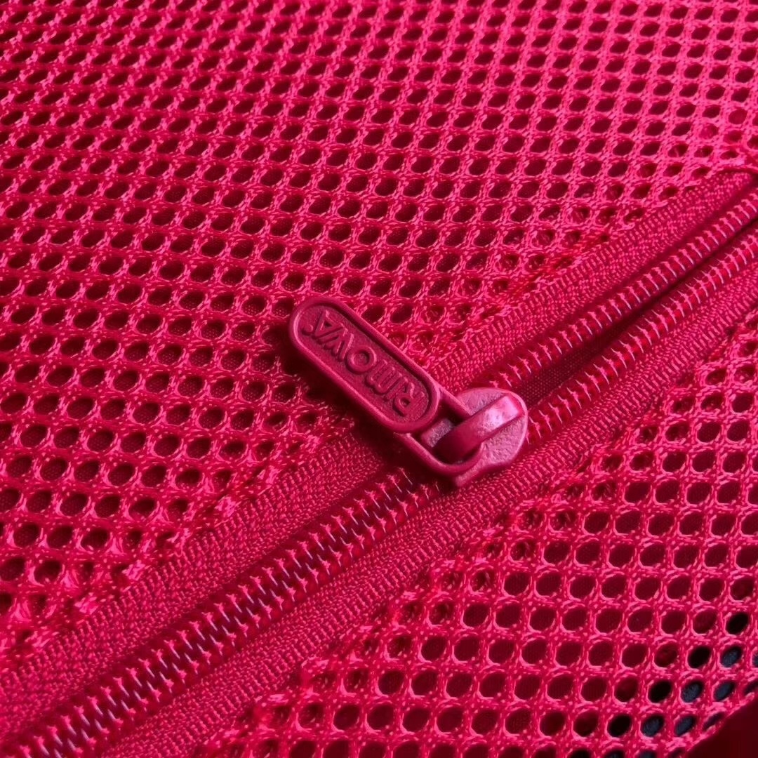 S*upreme Luggage
