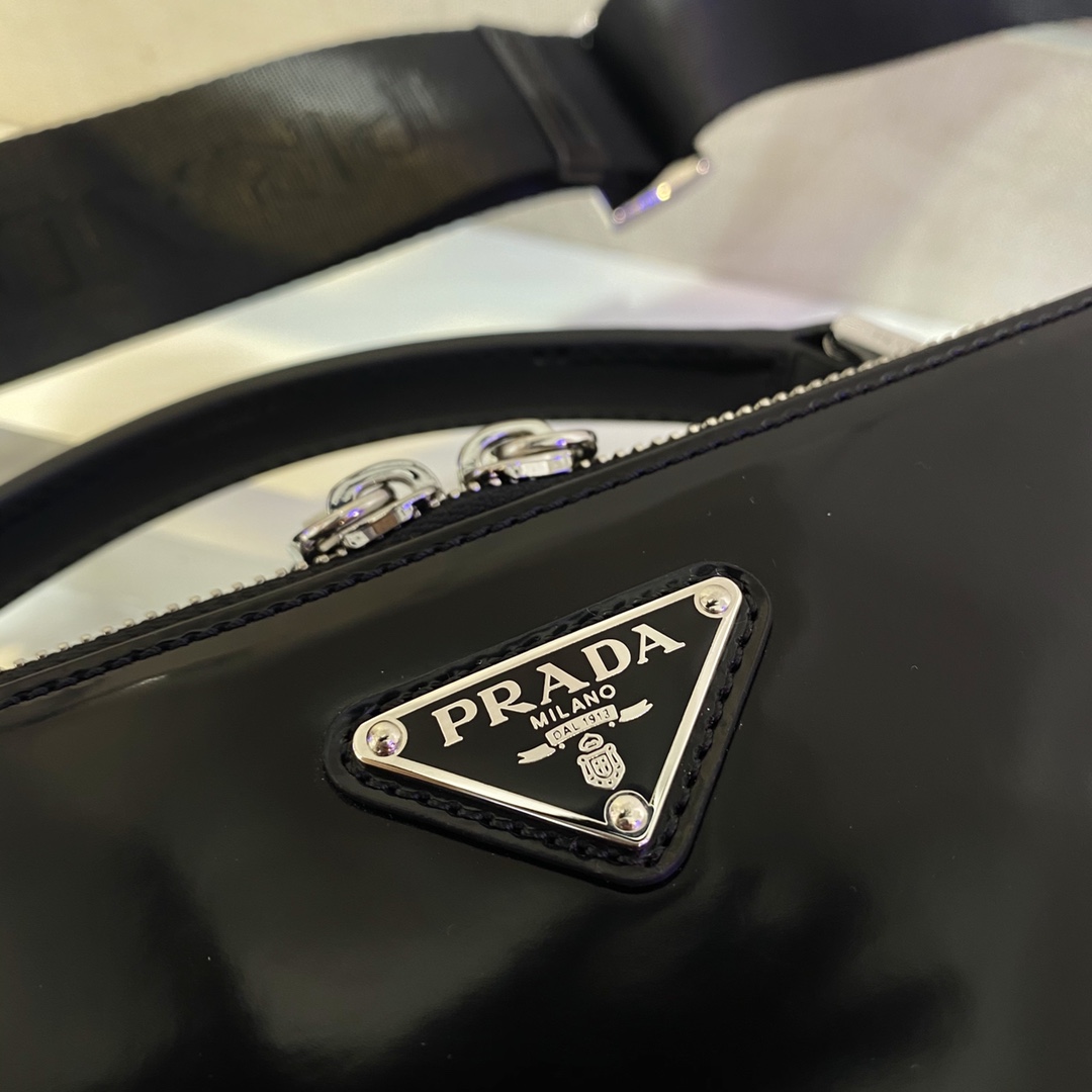 P*rada Bag Top Quality 22*16*6CM