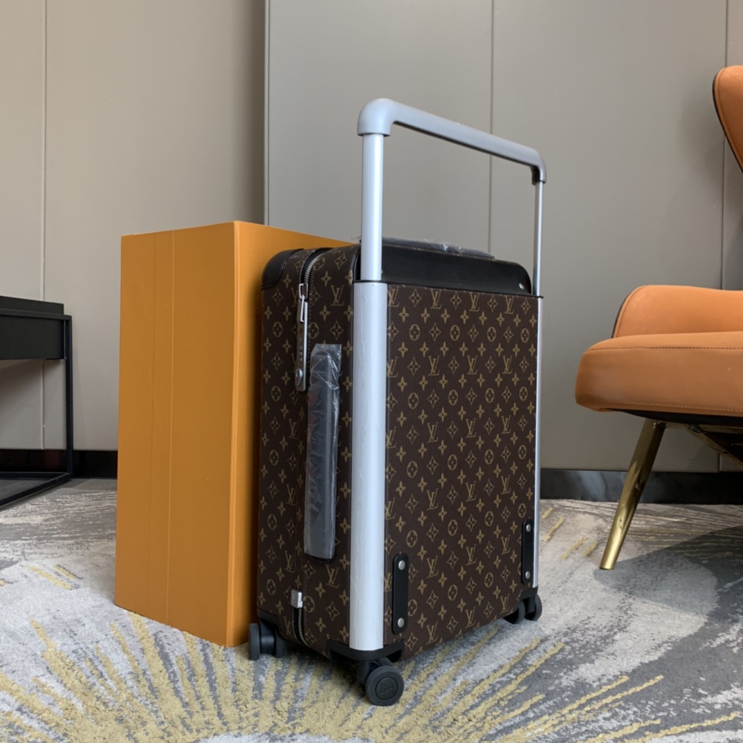L*ouis V*uitton Luggage