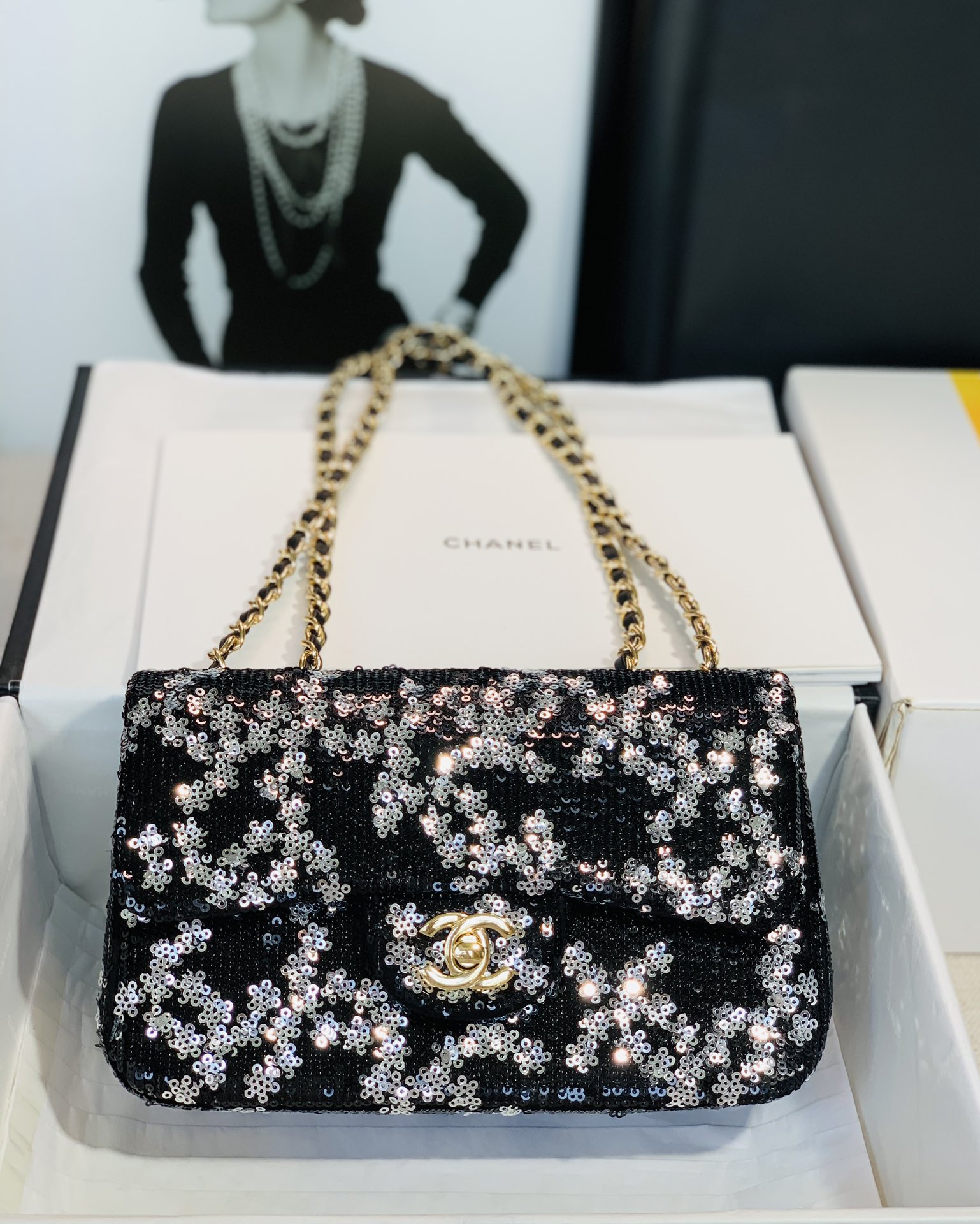 C*hanel Top Bag 20CM
