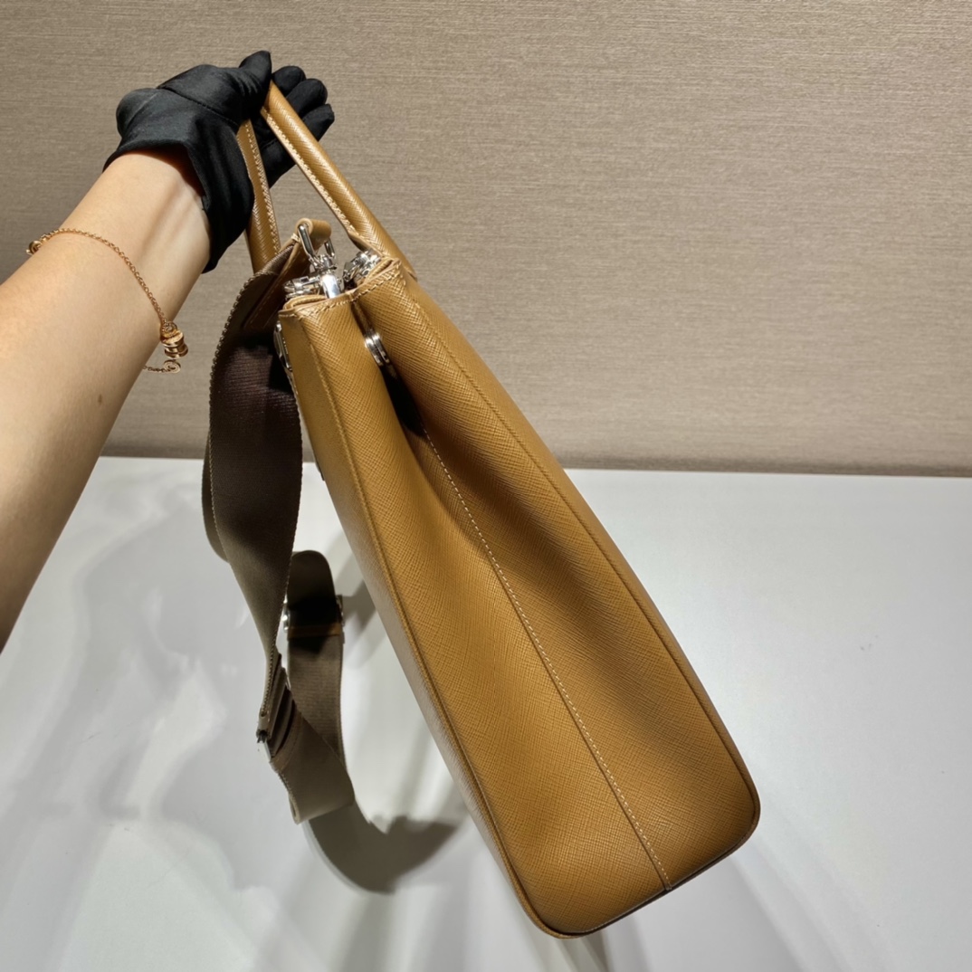 P*rada Bag Top Quality 39*29*9CM