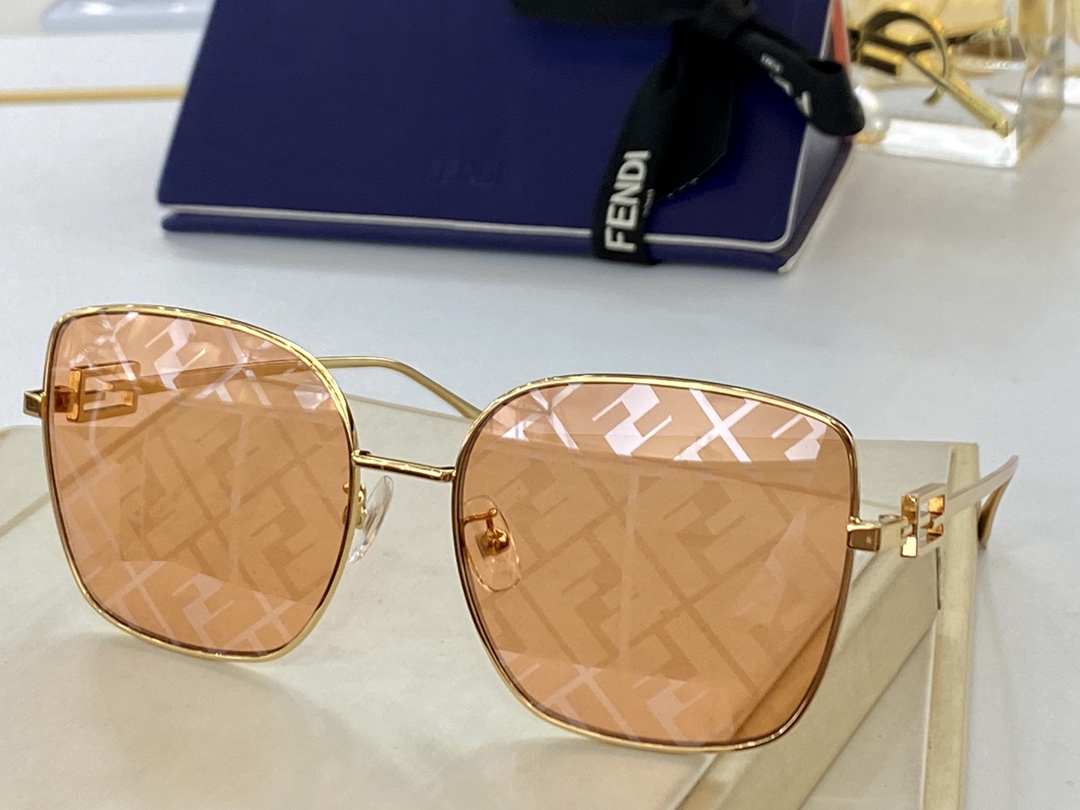 F*endi Glasses Top