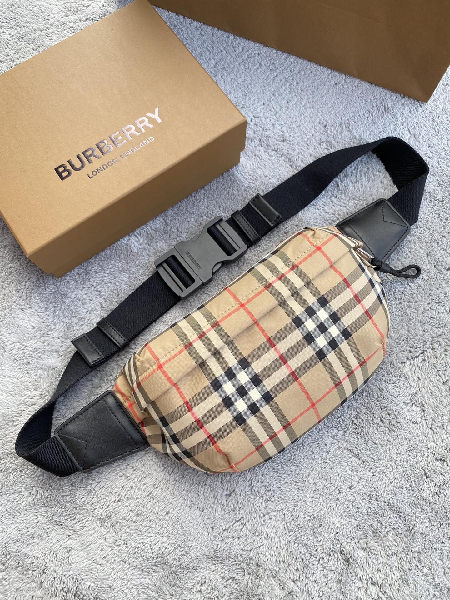 B*urberry Bag Top Quality 31*7.5*16cm