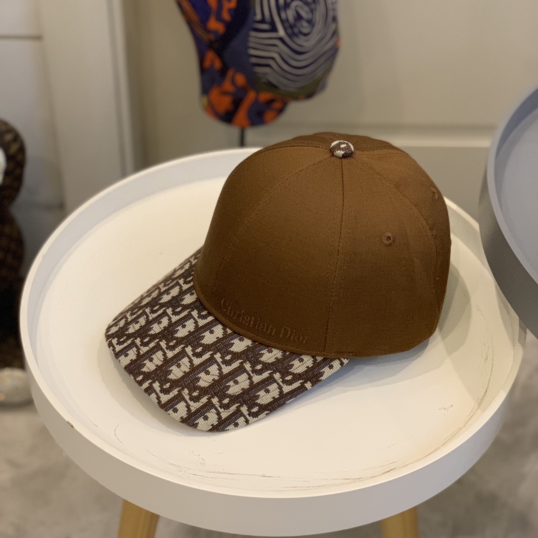 Top Hats 58cm