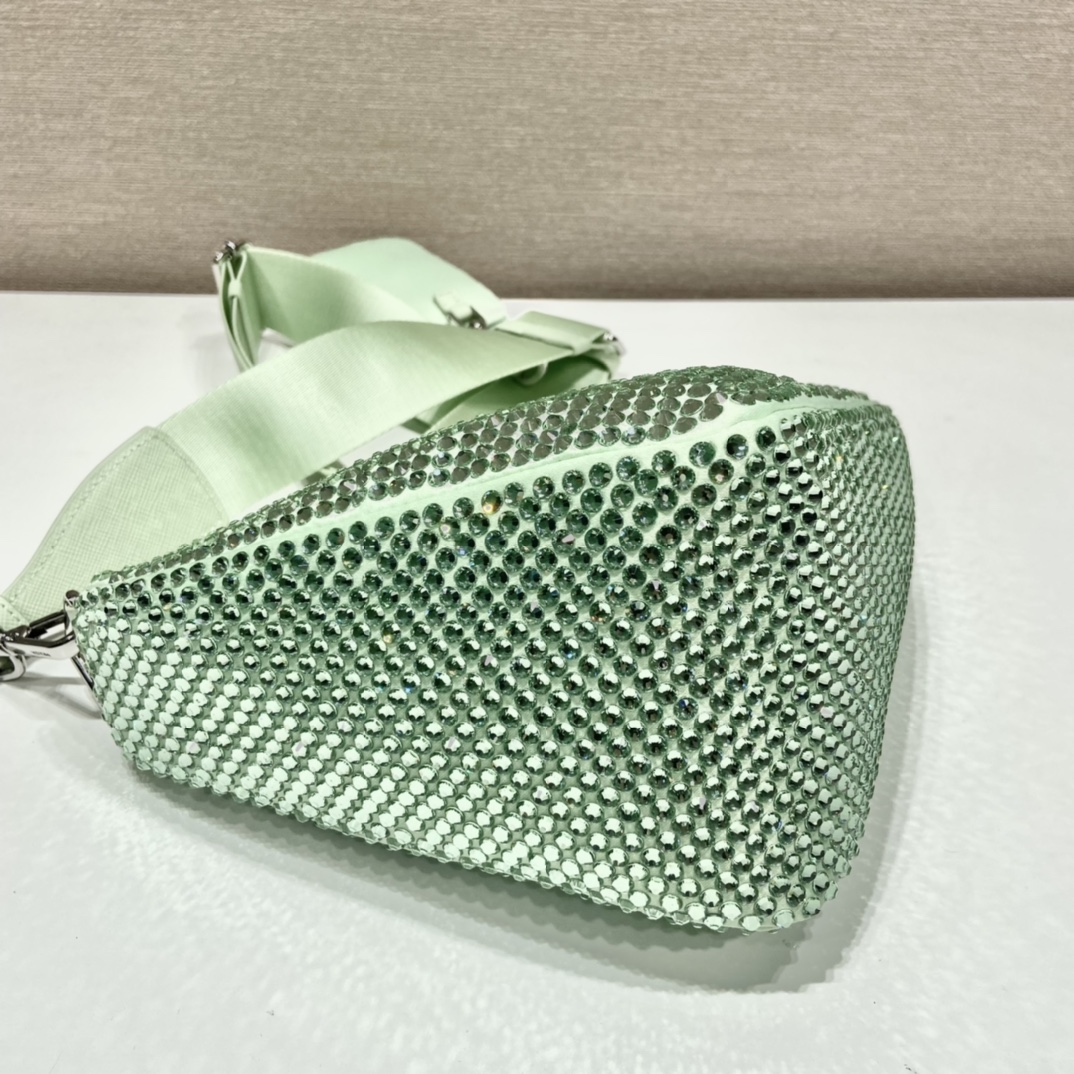 P*rada Bag Top Quality 26*14*12CM
