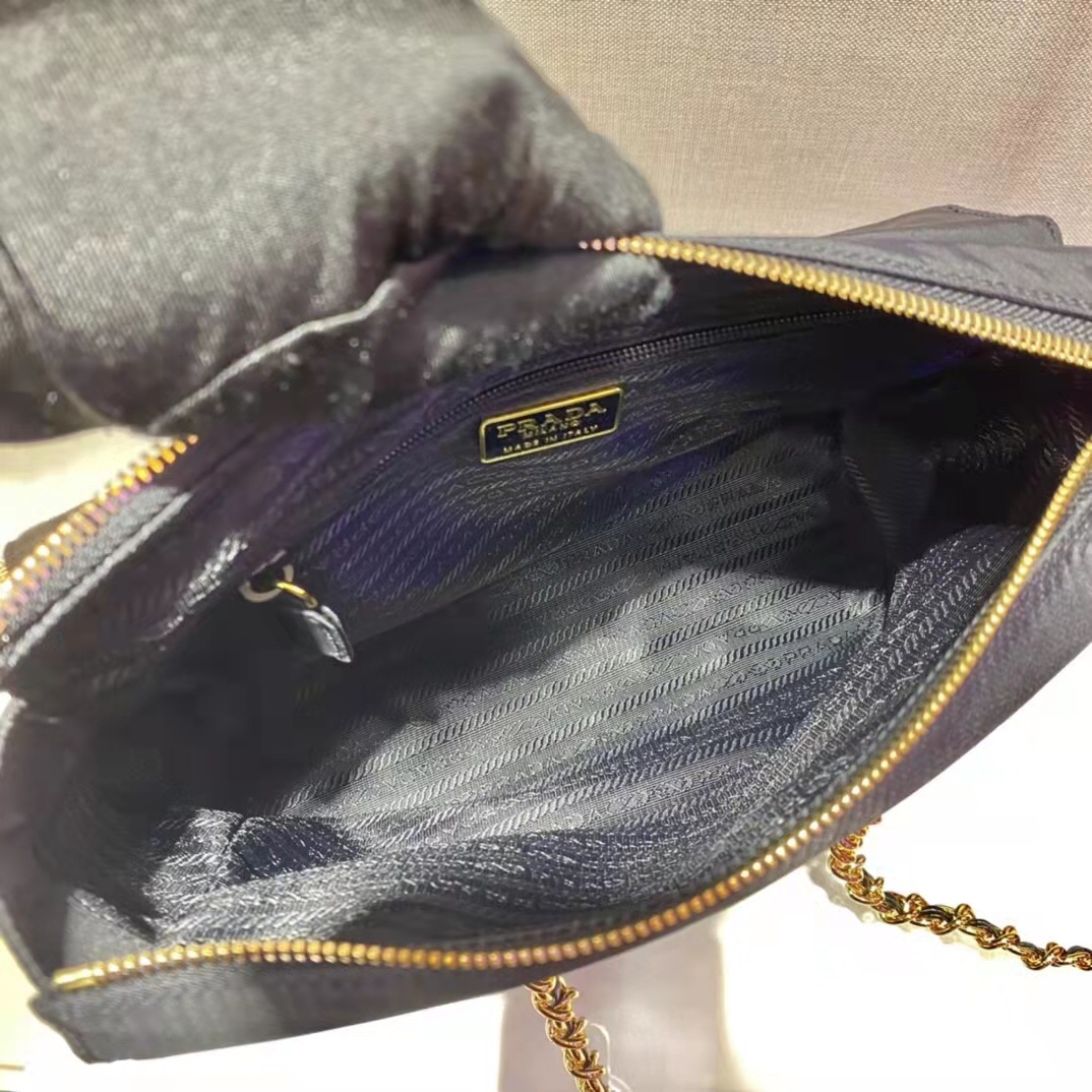 P*rada Bag Top Quality 25*21*5CM