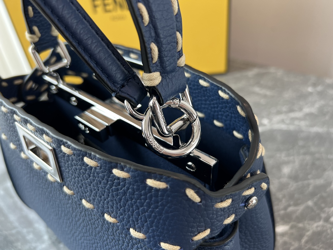 F*endi Bag Top Quality 23*11*18CM