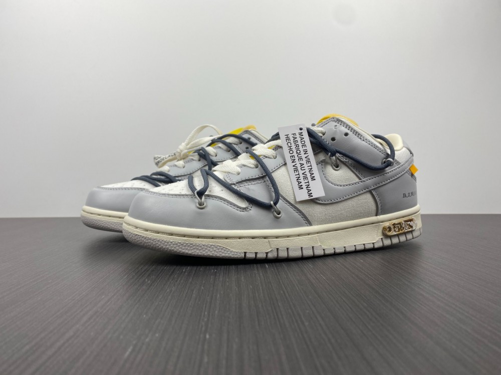 from O*ff-W*hite x Nike Dunk Low