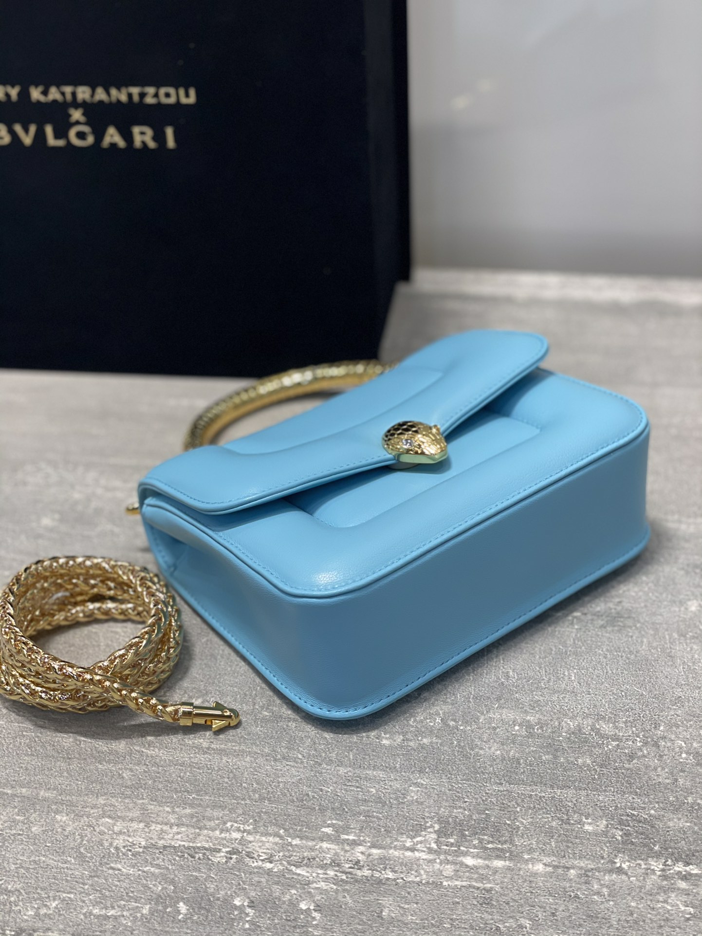 B*vlgari Top Quality Bag 19.2*15*6CM