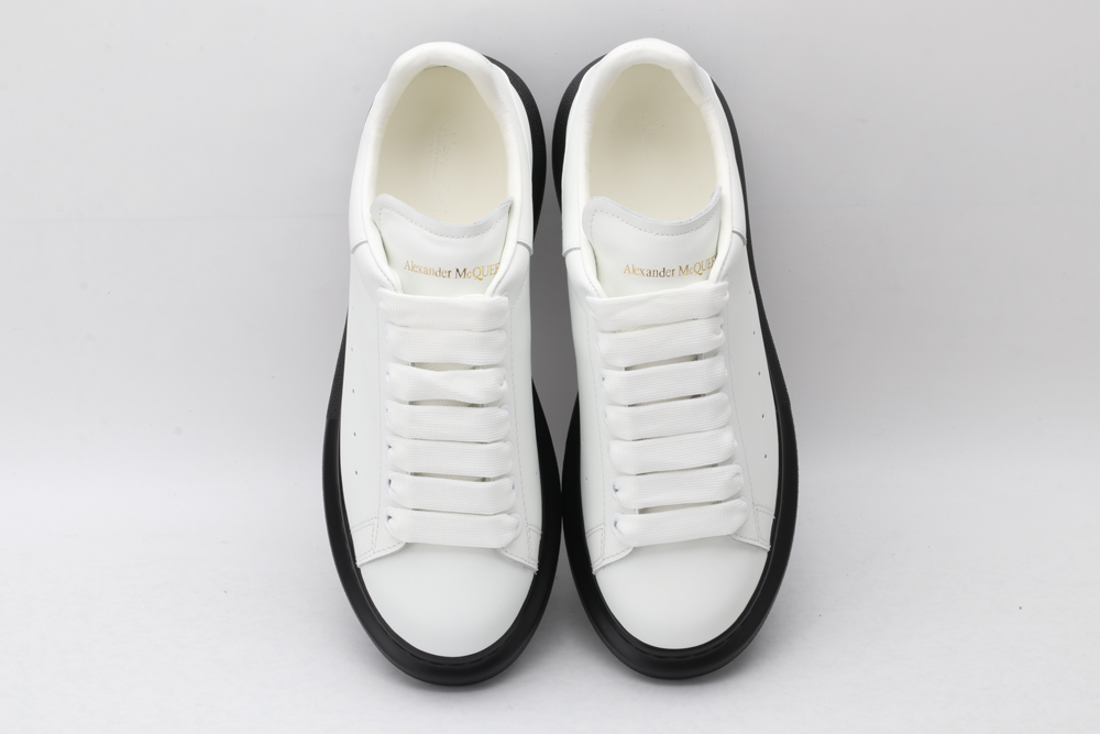 A*exander M*queen Sneaker