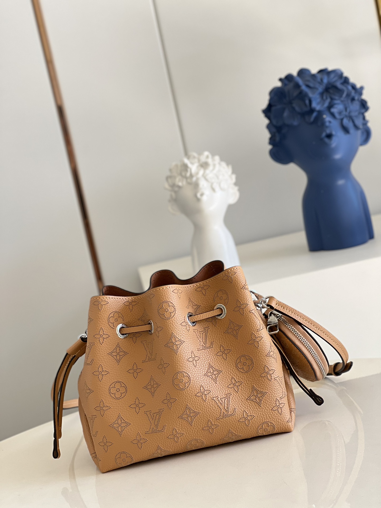 L*ouis V*uitton Bag Top Quality 19*22*14cm