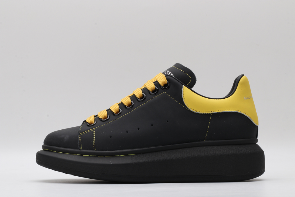 A*exander M*queen Sneaker