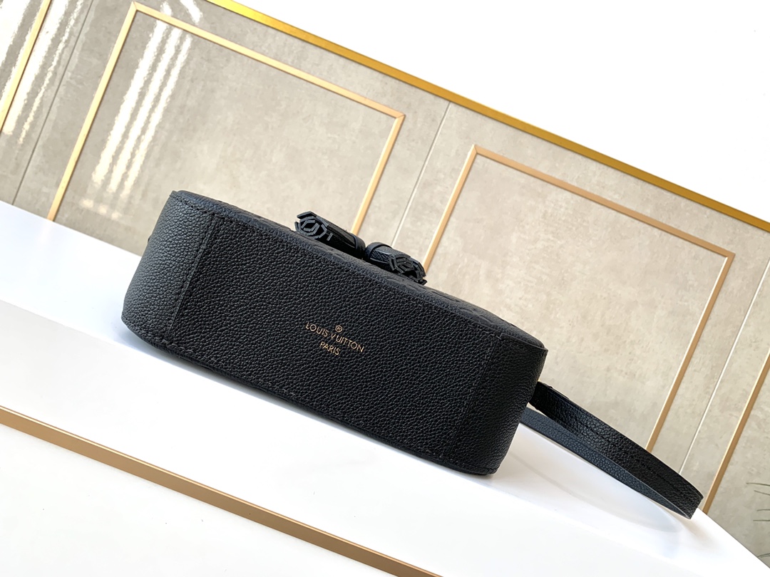 L*ouis V*uitton Top Bag 22 x 16 x 8 cm