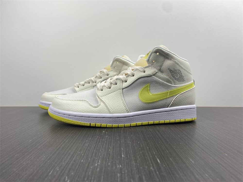 Air Jordan 1 Mid DB2822-107