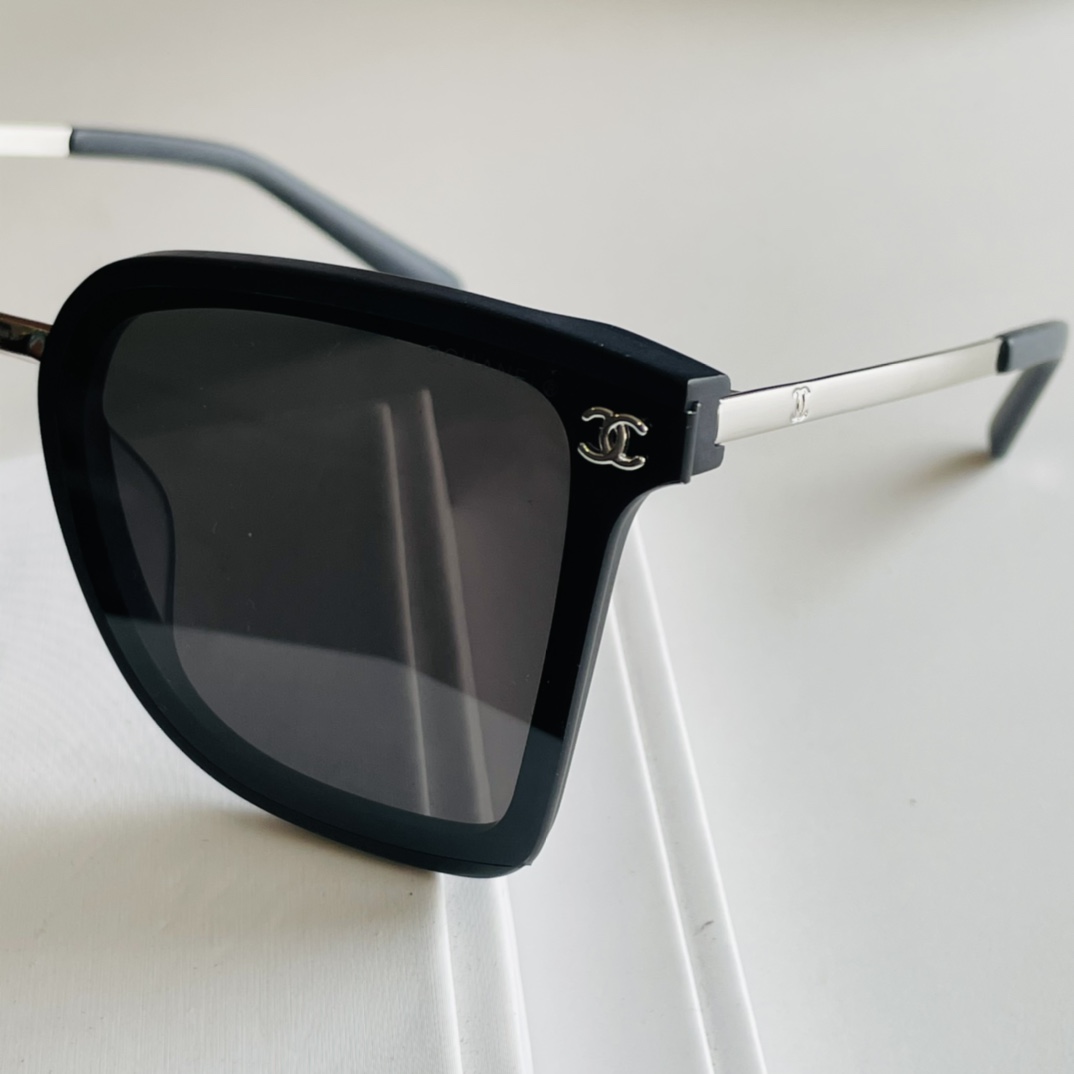 C*hanel Glasses Top