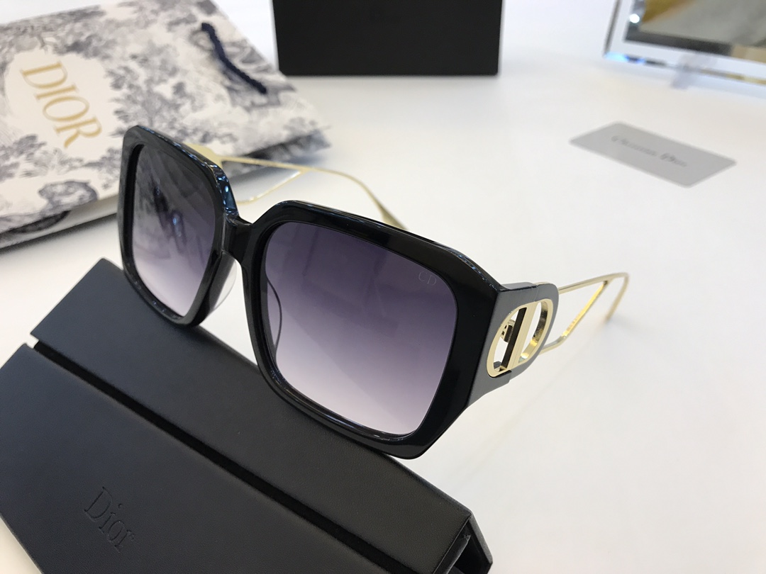 D*ior Glasses Top