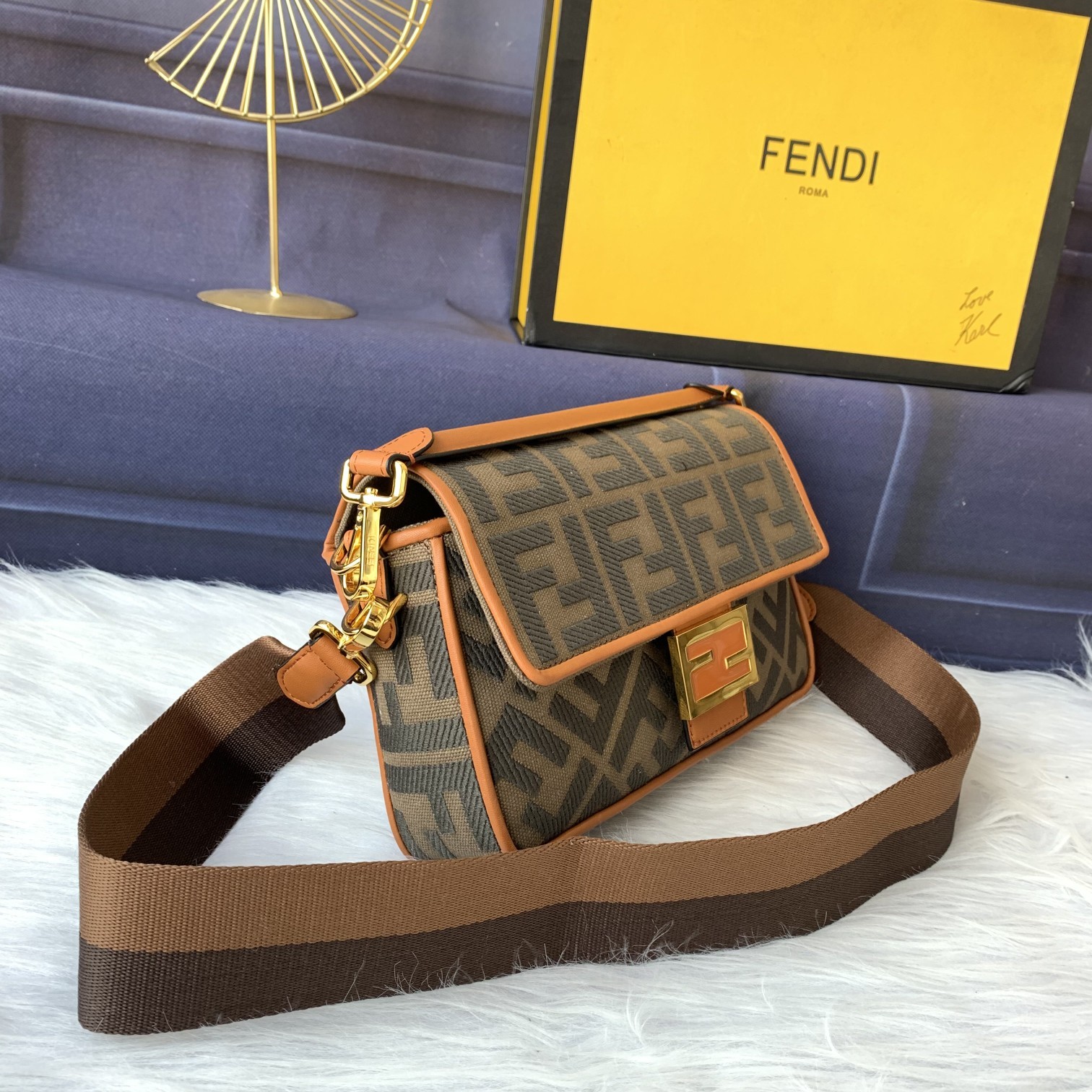 F*endi Top Bag 26*14*4cm