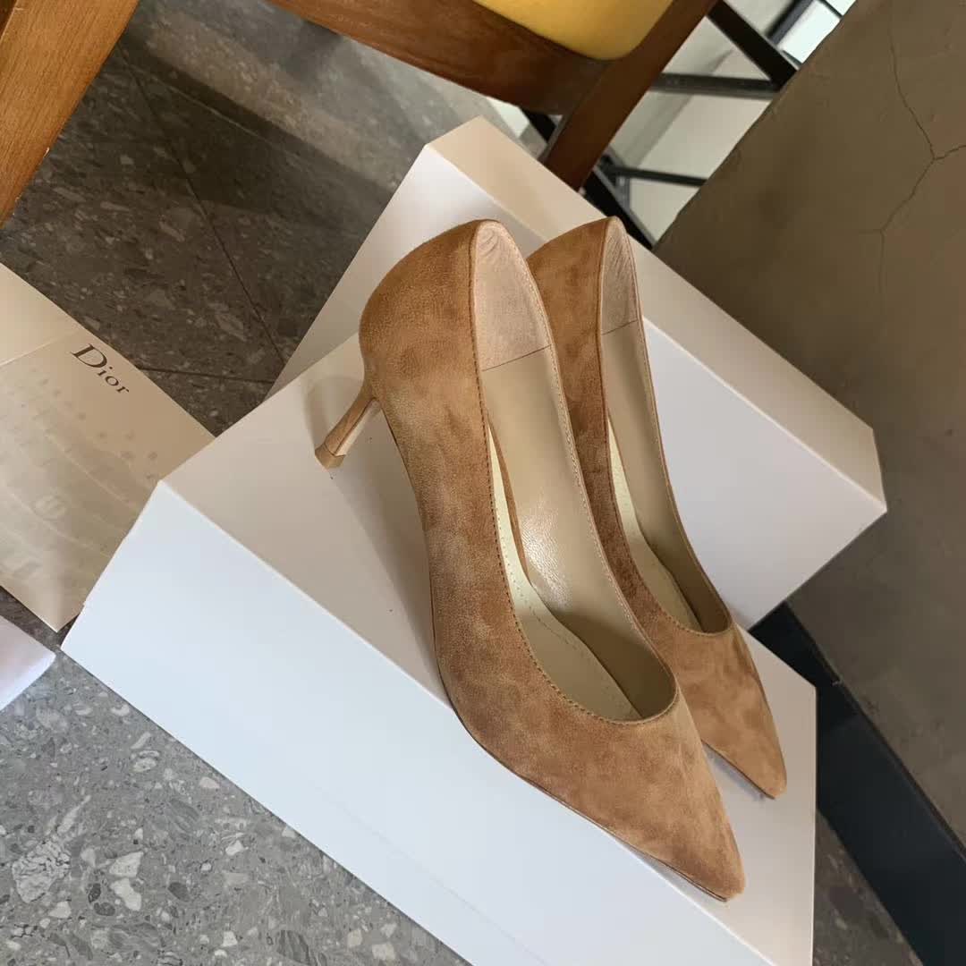 Women D*or Pump