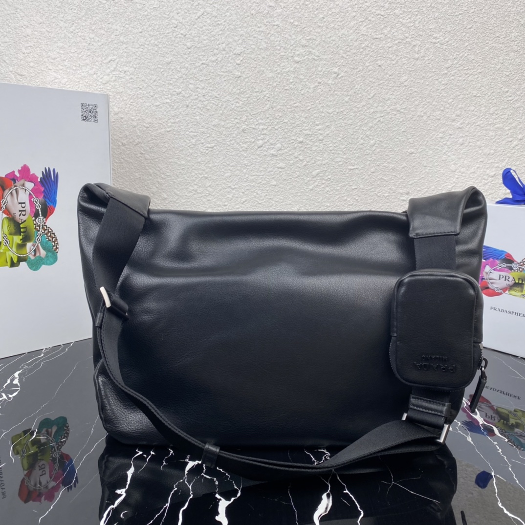 P*rada Top Bag 32*32*9cm