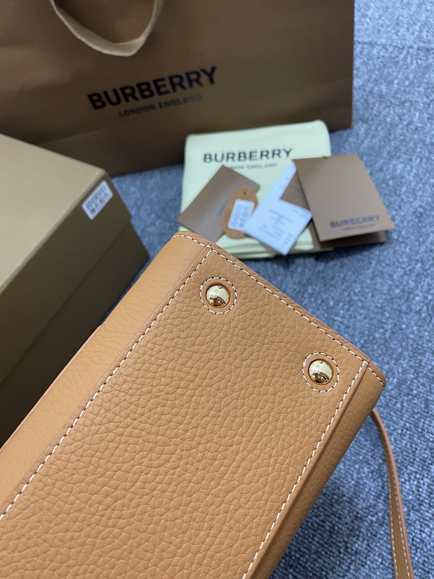 B*urberry Bag Top Quality 27*11*20CM