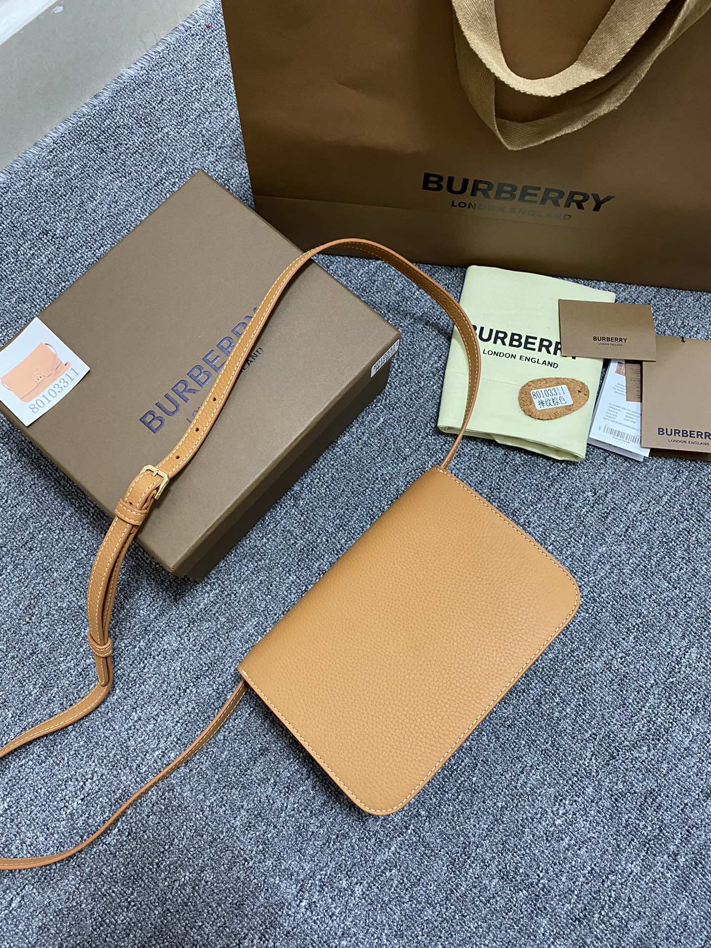 B*urberry Bag Top Quality 21*6*16CM